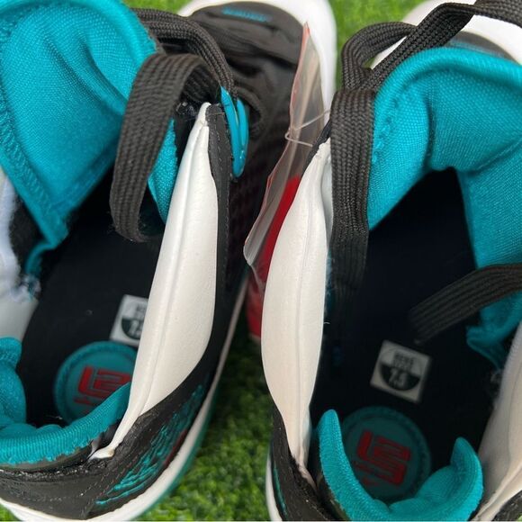 Nike Lebron VII QS 7 Red Carpet 2019 Retro Size 7.5 CU5133-100 - Picture 6 of 9